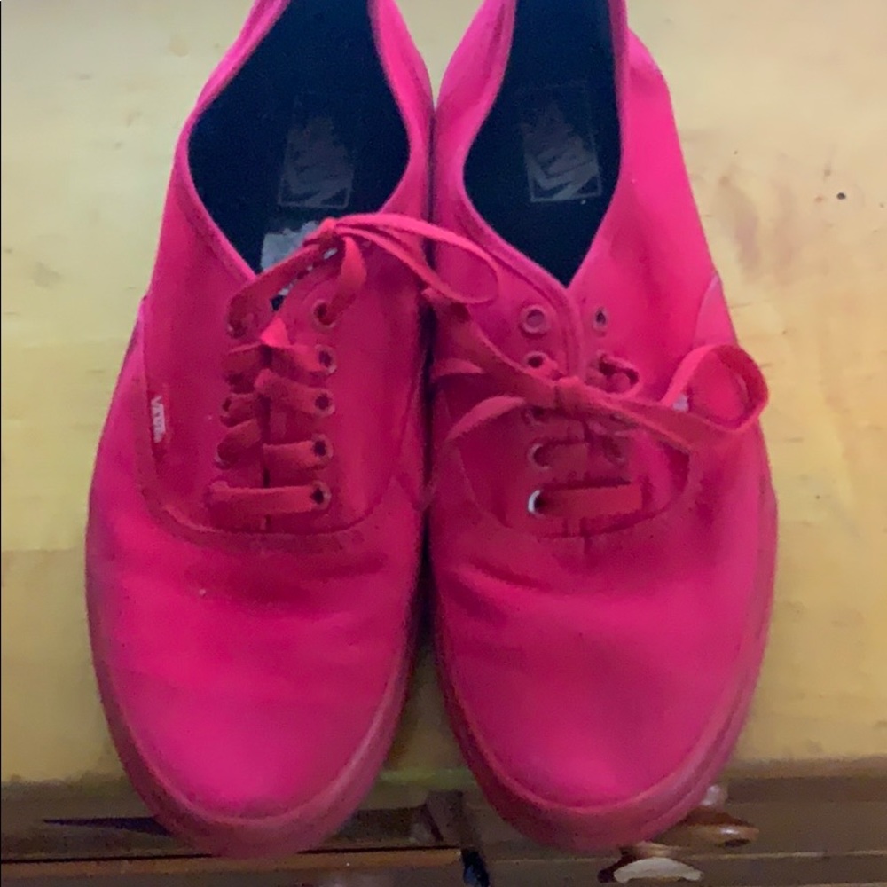 Reds vans